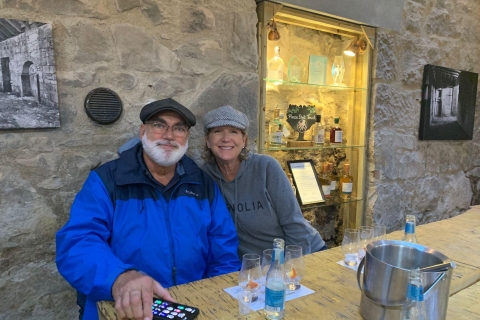 Stirling: Old Town Walking Tour with Gin Tasting