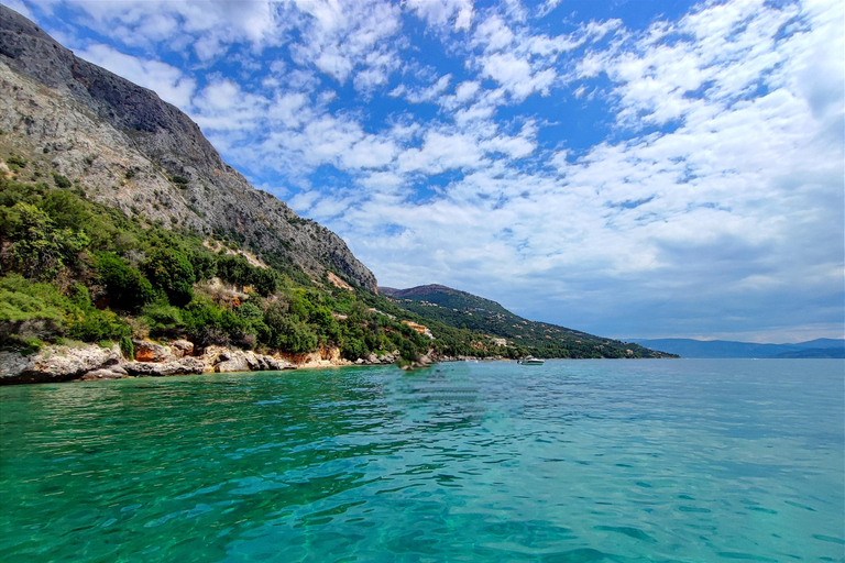 Corfu: Privé cruise van een hele dag met zeiljachtCorfu:Privé cruise van een hele dag met zeiljacht