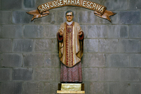 Quito Basilica del Voto Nacional Private Tour with Entry
