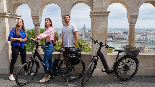 Budapest: tour en bici eléctrica por la Citadella, el castillo de Buda y los puntos destacados