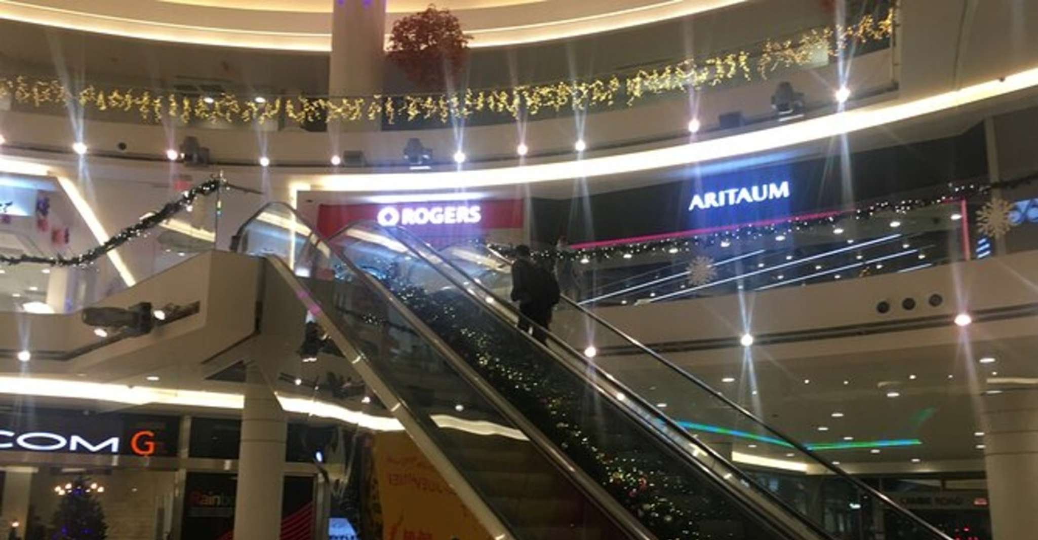 Vancouver Branded Shopping Tour Private - Hizvo