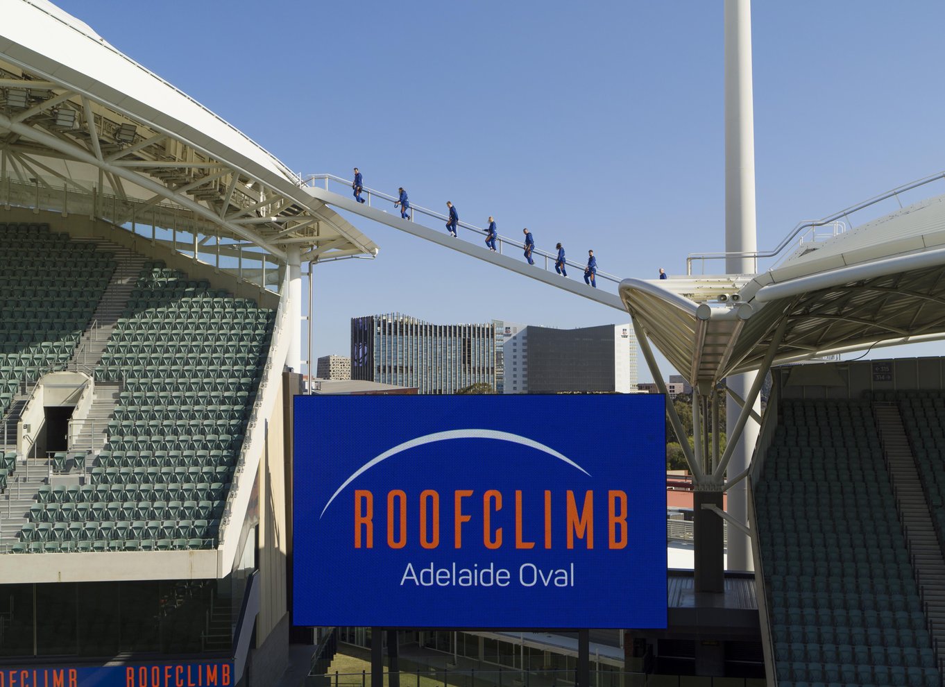 Adelaide: Rooftop Climbing Experience af Adelaide Oval