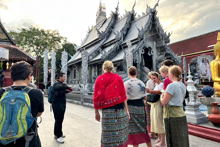 Chiang Mai : Excursion à vélo d'une demi-journée dans la vieille ville