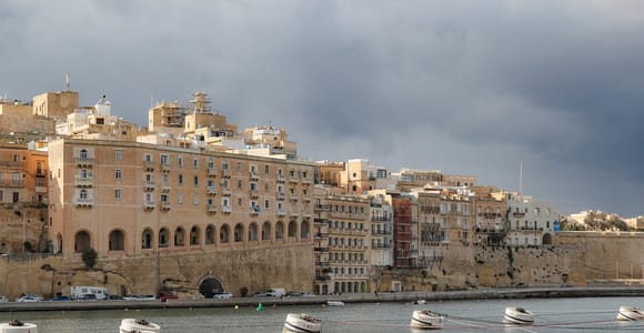 Malta: Private Night Tour with Dinner & Driver