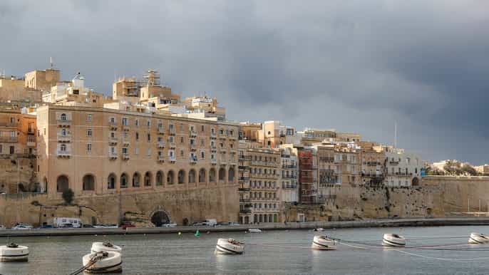 Malta: tour notturno privato con cena e autista