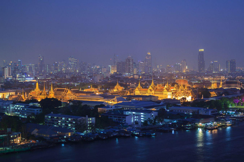 Bangkok: Luxuriöse White Dinner Cruise mit Live-Unterhaltung