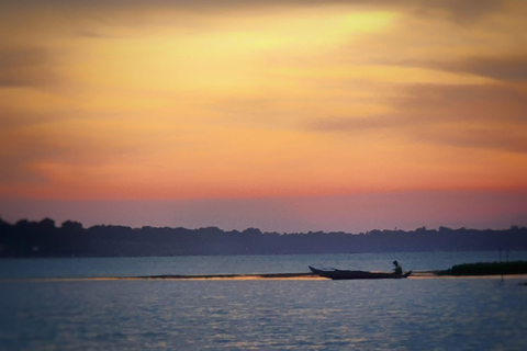 Siem Reap: Ancient Reservoir Secluded Sunset Boat Ride Ancient Reservoir Sunset with Guide