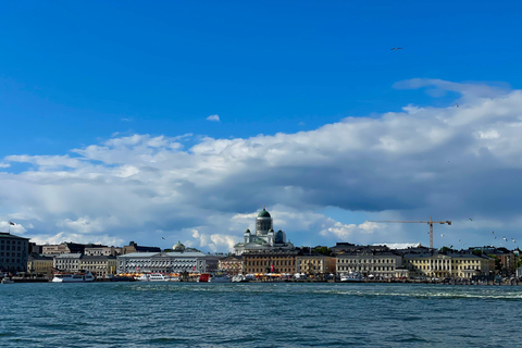 Helsinki: Private Boat Tour 90min Cruise