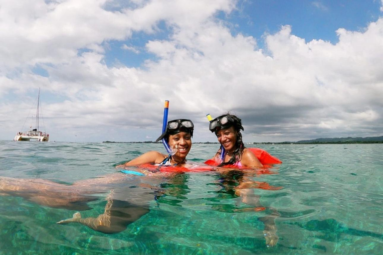 Negril Morning Catamaran with Snorkeling and Caves Swimming