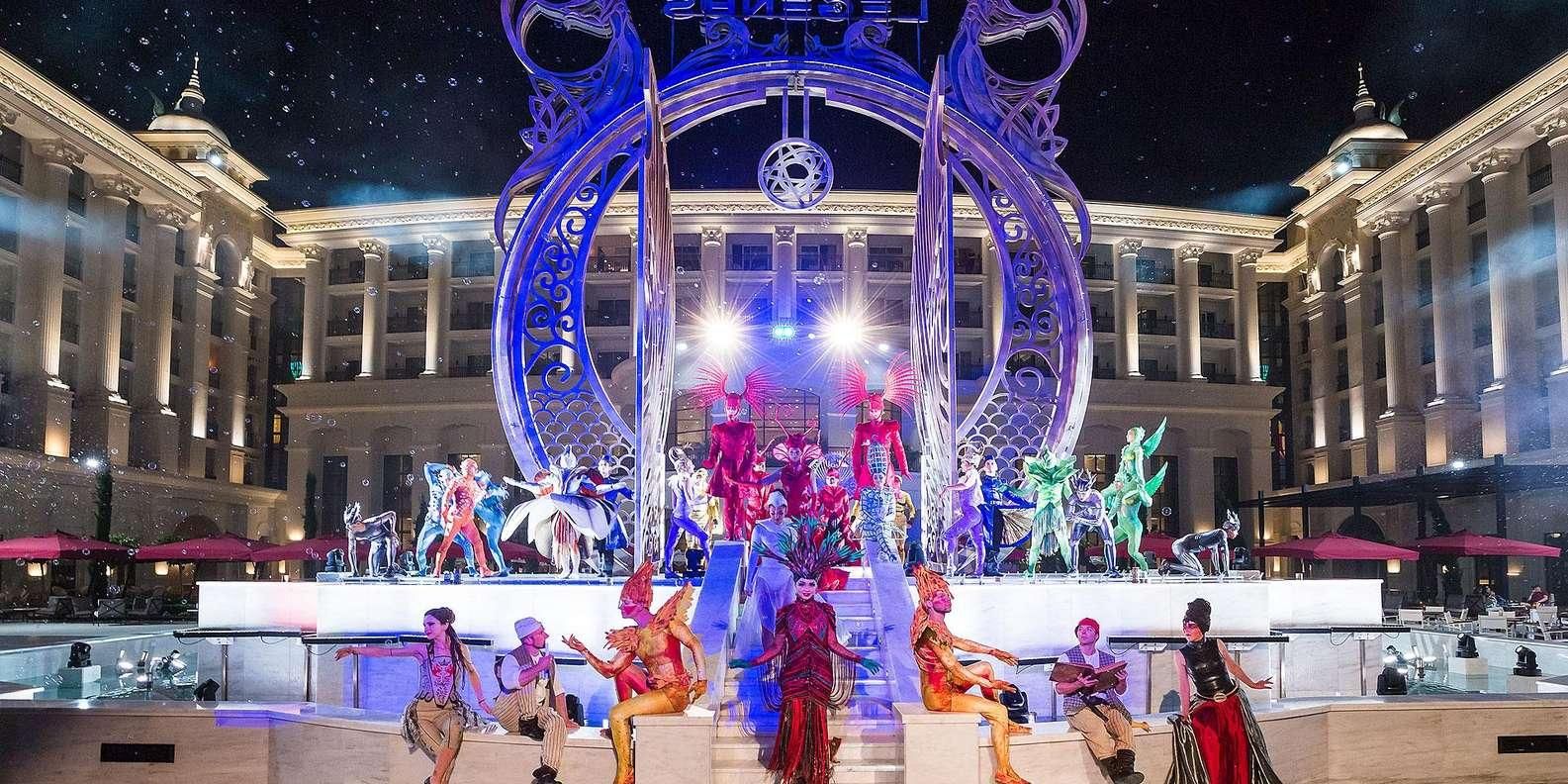 Antalya: Land of Legends Abendshow mit Abendessen