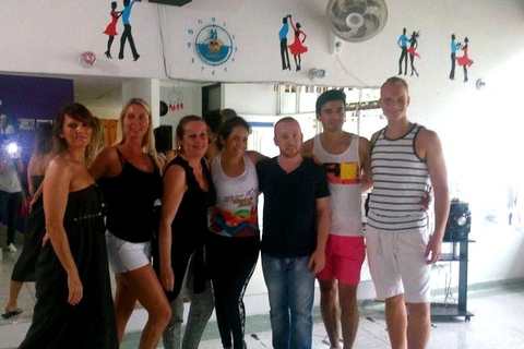 Cali: Salsa Class and Market Tour with Food Tasting