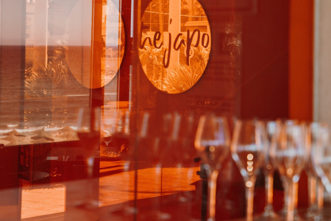 من مالقة: منتجع هيغيرون الصحي وتناول الطعام الفاخر - سيارة تيسلا X الفاخرة