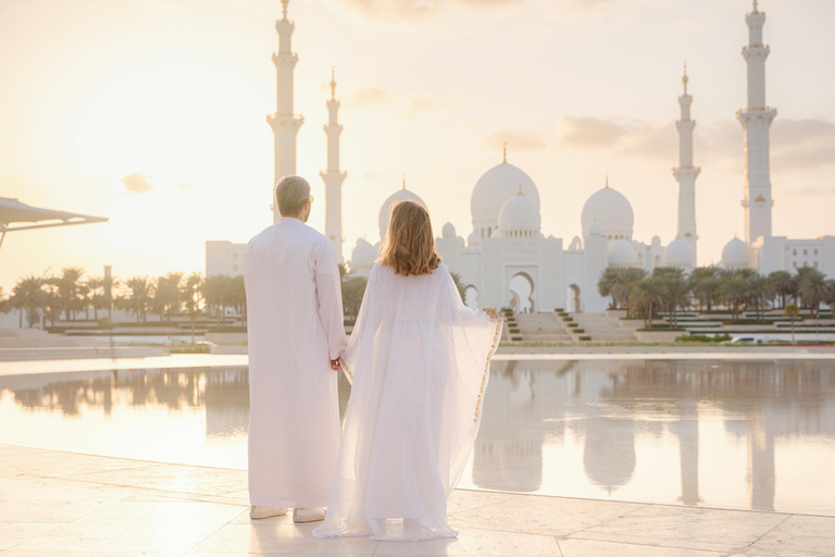 From Dubai: Abu Dhabi City Tour with Optional Lunch Abu Dhabi Tour with Qasr Al Watan Entry