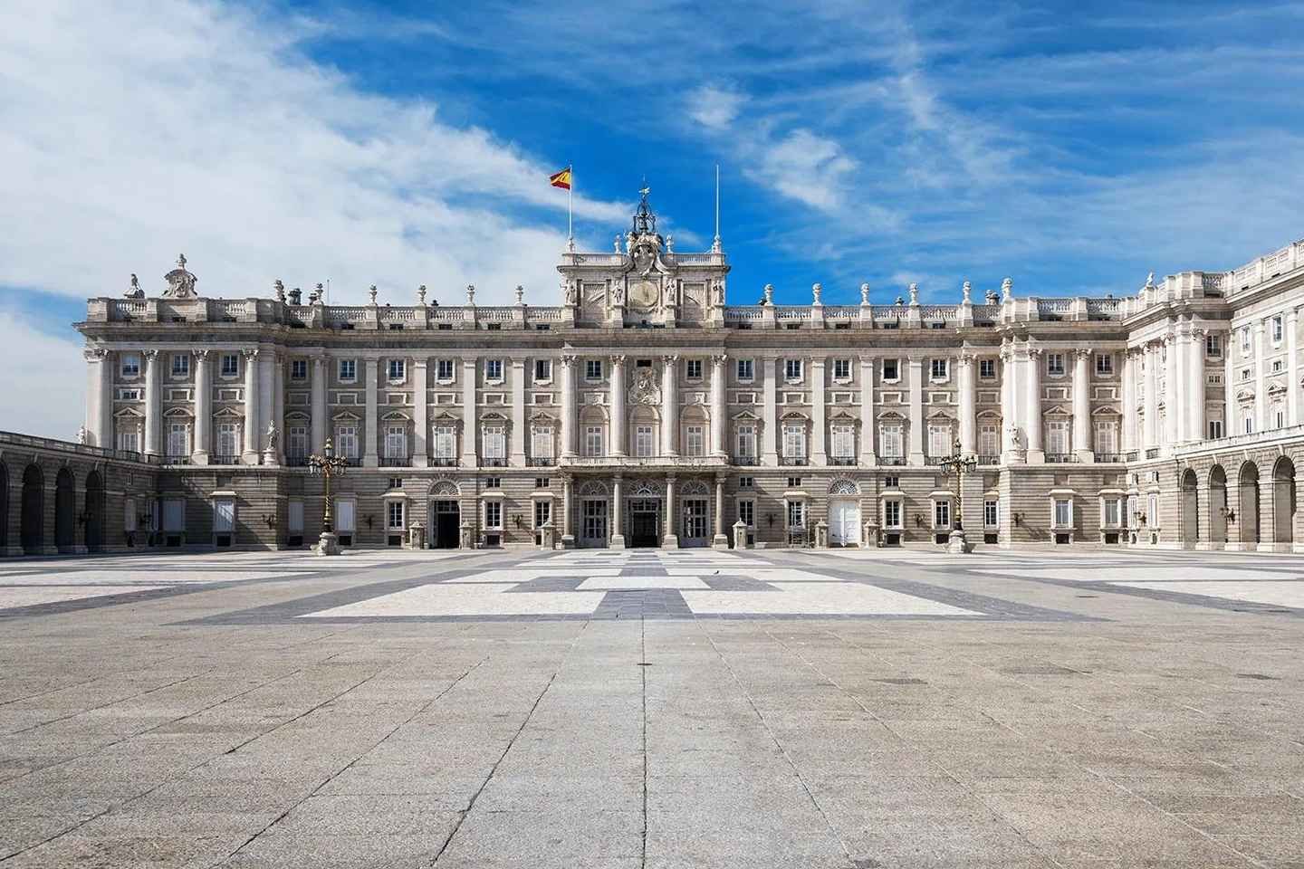 Guided Tour - Royal Palace Madrid - Guide in English