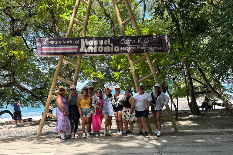 San José: Manuel Antonio National Park Tour with Lunch