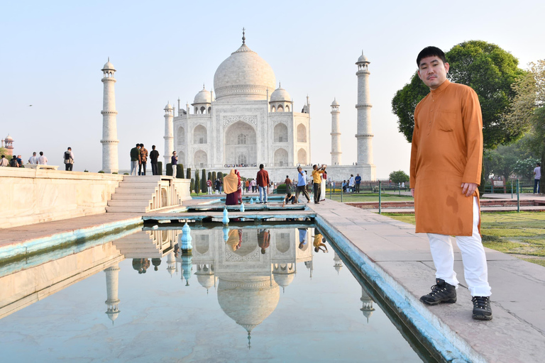 From Delhi: Taj Mahal Sunrise Tour with Elephant SOS Centres Tour with Car, Driver, Ticket, Guide & 5star Meals