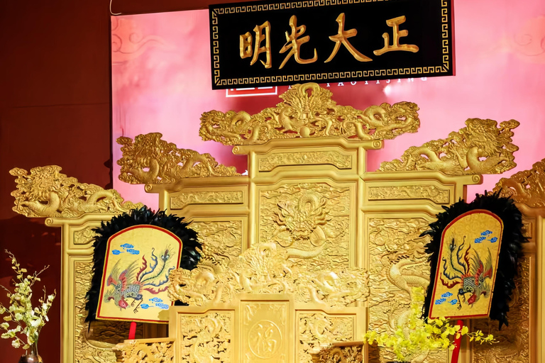 Shenyang: Manchu BanJin Feast with Live Performances Blue Seat（Regular）Meal+Costume+Makeup（ 2 days in advance）