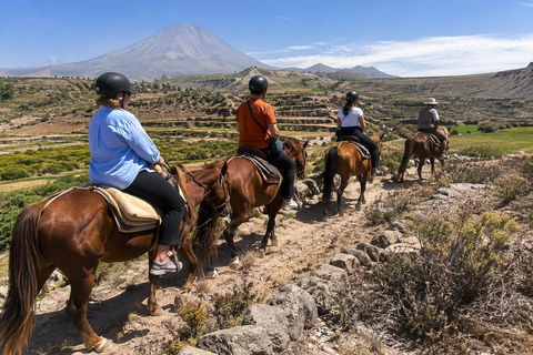 Arequipa: Horseback Riding Tour with Volcano Views Private Arequipa: Horseback Riding Tour with Volcano Views