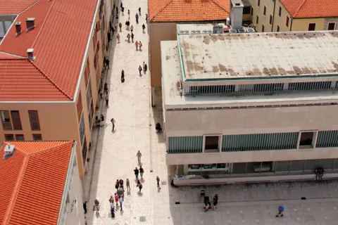 History Walking Group Tour in Old Center of Zadar