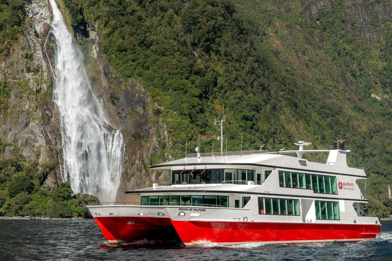 From Queenstown: Milford Sound VIP Cruise with Transfers
