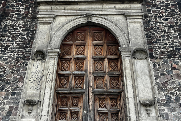 Esoteric Mexico City: Mysticism, Santeria and Santa Muerte