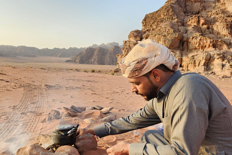 Wadi Rum View Camp: Full-Day Desert Jeep Tour With 3 Meals