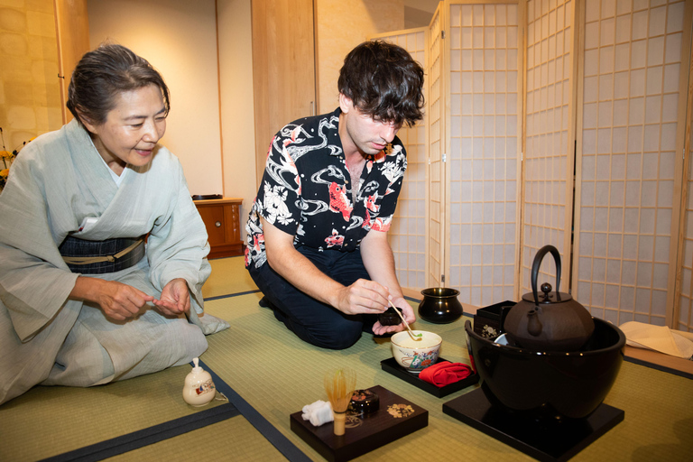 Tokyo: Casual Japanese Tea Ceremony with Matcha Tasting