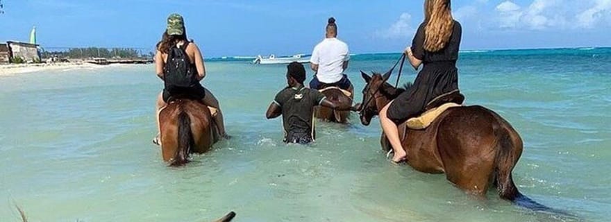 Montego Bay : Visite privée à cheval et visite du trou bleu