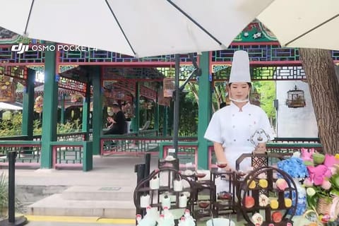 Beijing: Traditional Courtyard Tea Break Experience