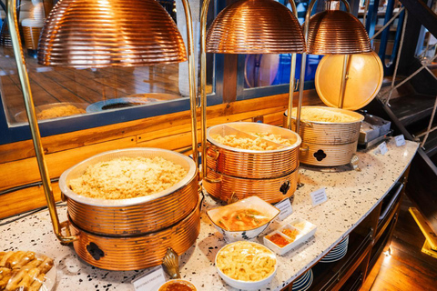Bali: Sailor Dinner Cruise with Fire Show & Buffet