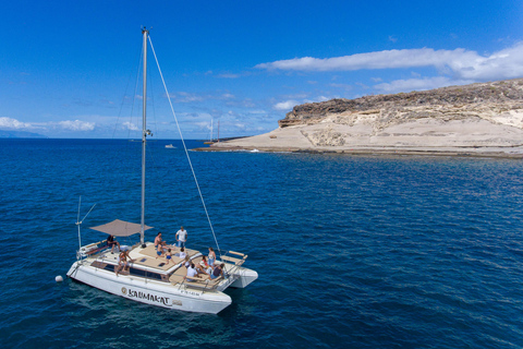 Costa Adeje: Passeio de catamarã, mergulho com snorkel, lanches e bebidasPasseio de catamarã Costa Adeje com snorkel, lanches e bebidas