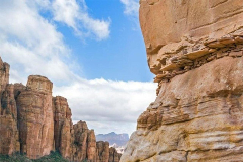 Von Addis Abeba aus: 2-tägige Tour zu den Kirchen von Tigray und AxumVon Addis Abeba aus: 2-tägige Tour zu den Kirchen von Tigray und nach Axum