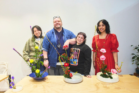 Ikebana Workshop in Tokyo : Japanese Flower Art Experience