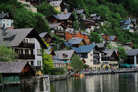 Hallstatt: Fairytale Lakes Tour – St. Gilgen, Mondsee & Wolfgangsee