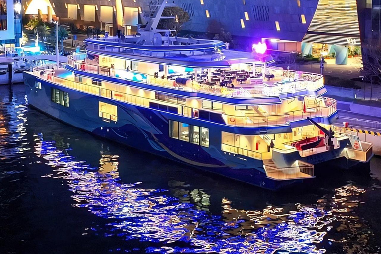 Shenzhen: Shekou Cruise with Buffet & City Walk with Guide