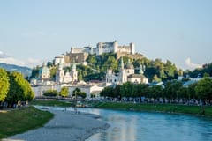Salzburg: Historischer Rundgang mit lokalem Essen und Trinken