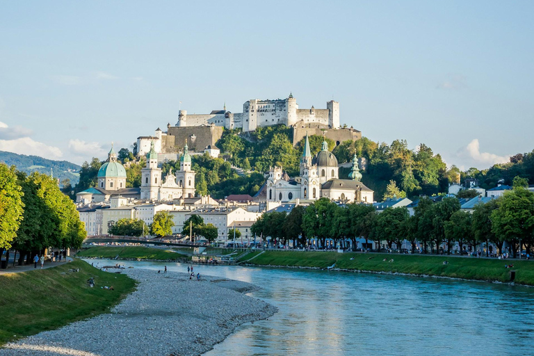Salzburg: Historical Walking Tour with Local Food and Drink