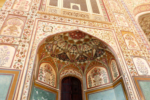 Jaipur: Amber Fort Heritage Walking Tour with Guide Guided Tour with Entrance Fee, Pickup, and Drop-Off Included