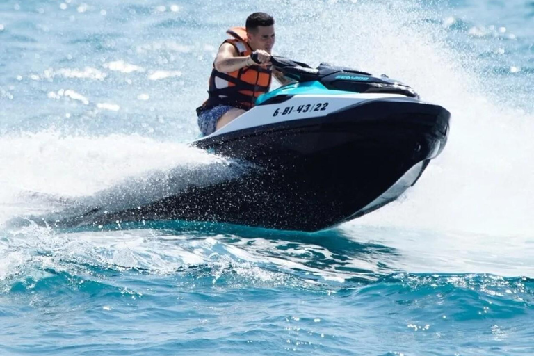 Alugar um Jet Ski sem licença em BarcelonaAlugar um Jet Ski sem licença - 20 minutos