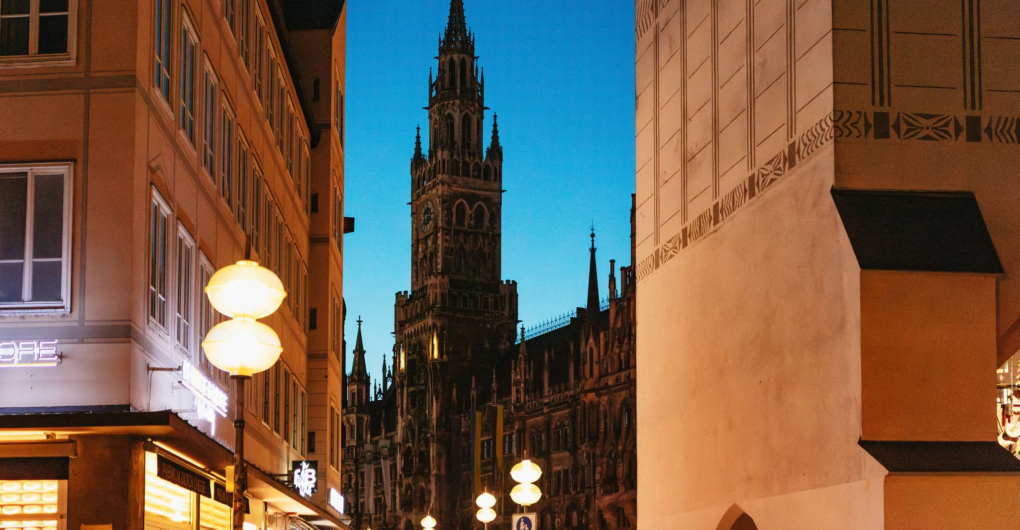 Munich: Middle Ages Tour with Night Watchman in German photo 14