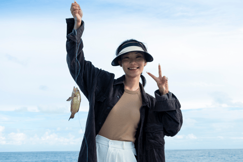 Phuket: Passeio de catamarã e almoço nas ilhas Coral, Racha e Maiton