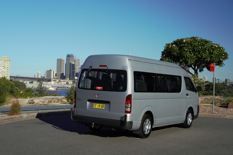 Sydney: Privater Transfer mit Meet and GreetSydney: Privater Transfer vom Flughafen in die Stadt