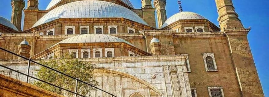 Voyage au cœur du Caire sacré : exploration du patrimoine copte et islamique