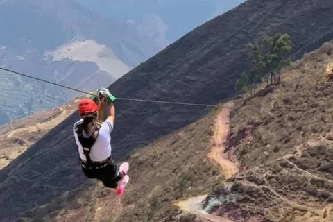 Zipline dans la Vallée sacrée des Incas Cusco