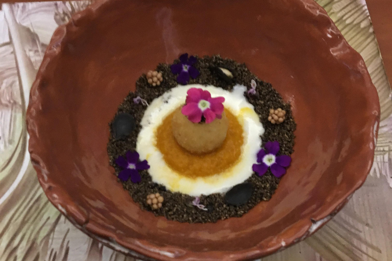 Funchal: Walking Food Tour with Local Guide
