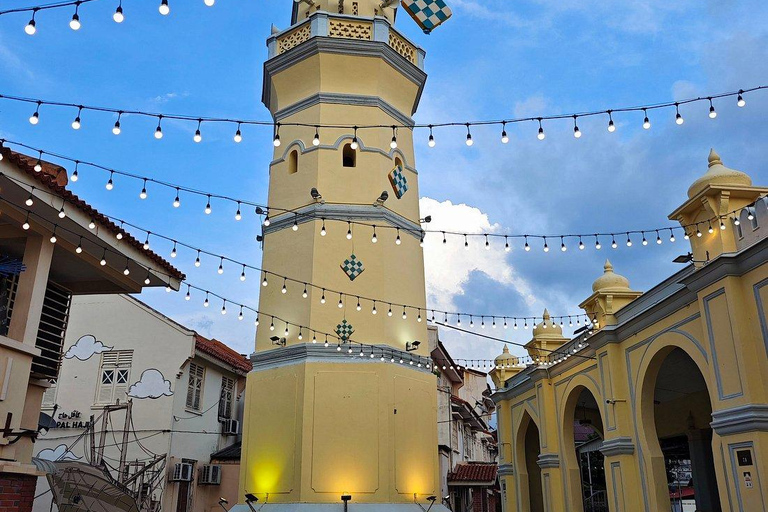 Penang: Georgetown Heritage Tour , Trishaw Ride & transfers