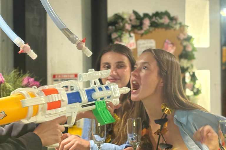 Bogota: The Legendary Pub Crawl! Drinks, Clubs and Fun