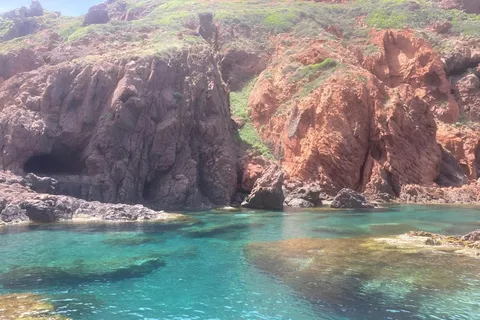 Ajaccio: Escursione in barca a vela nella Riserva Naturale di Scandola