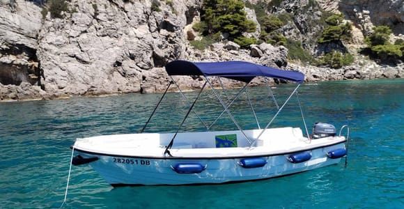 Dubrovnik: Miete ein einfaches Boot ohne Führerschein