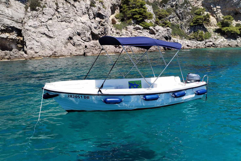 Dubrovnik: Rent a fun and easy to use boat without license 8 hours - Without pickup
